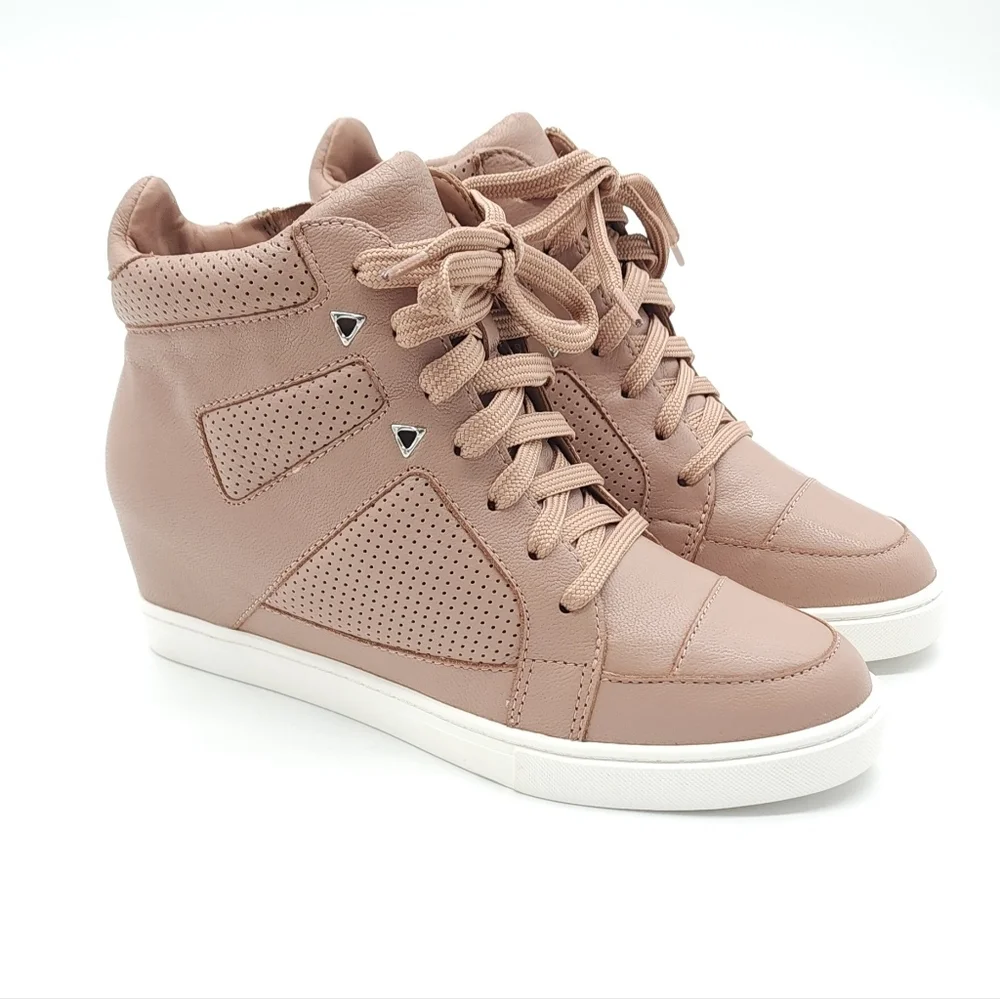 Linea Paolo FARLEY Sporty Streetwear Hidden Wedge Sneaker Nude Size 5.5